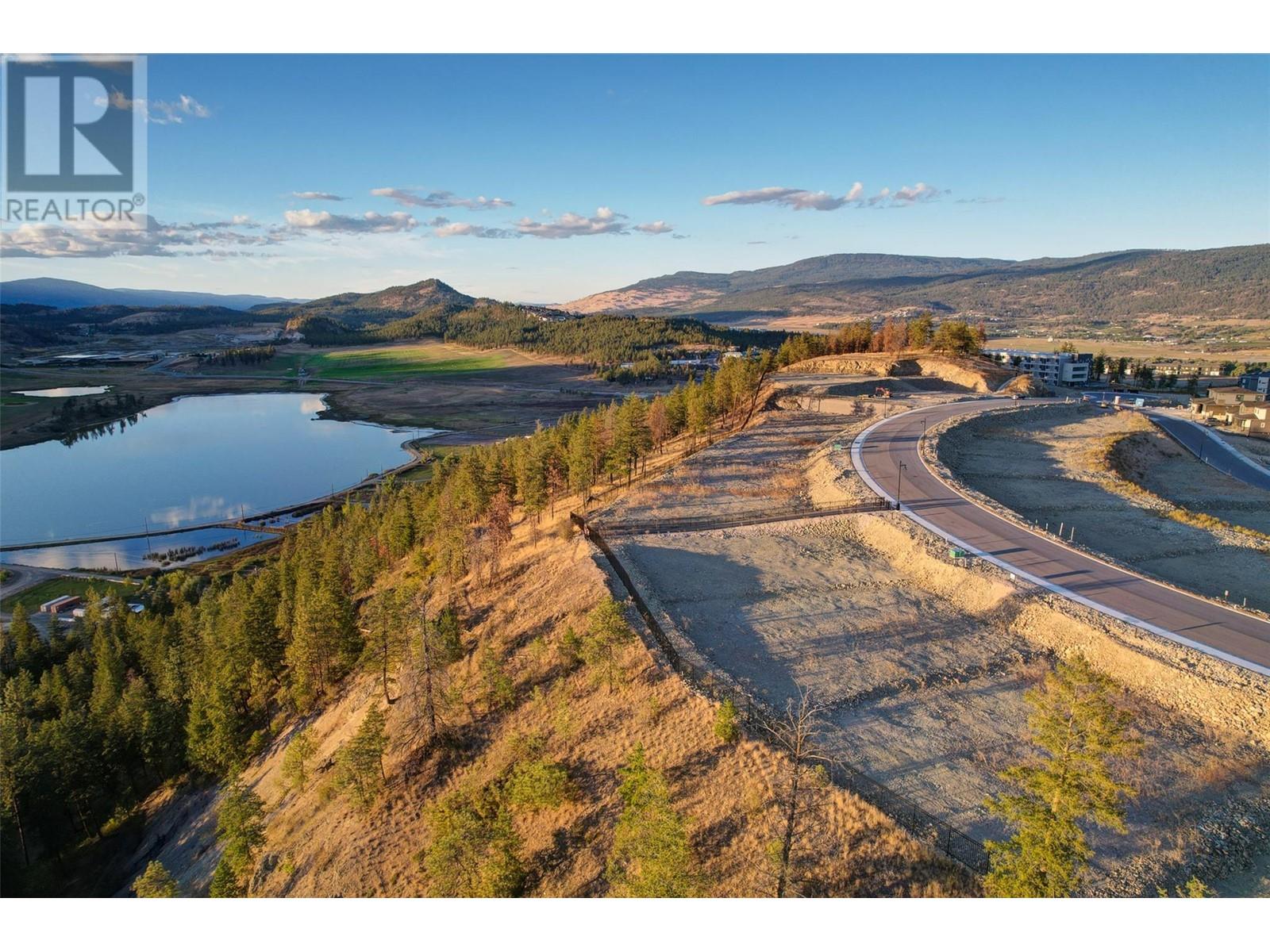  726 Kingswood Terrace, Kelowna