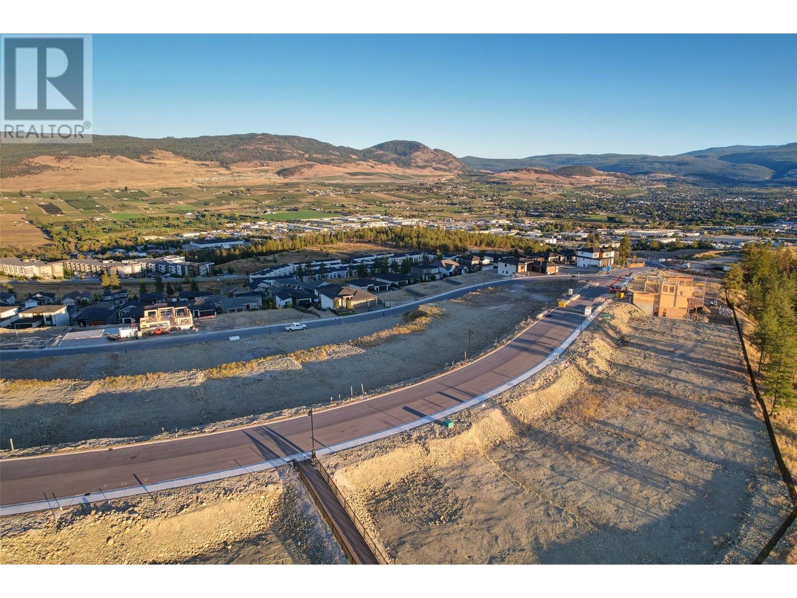  726 Kingswood Terrace, Kelowna