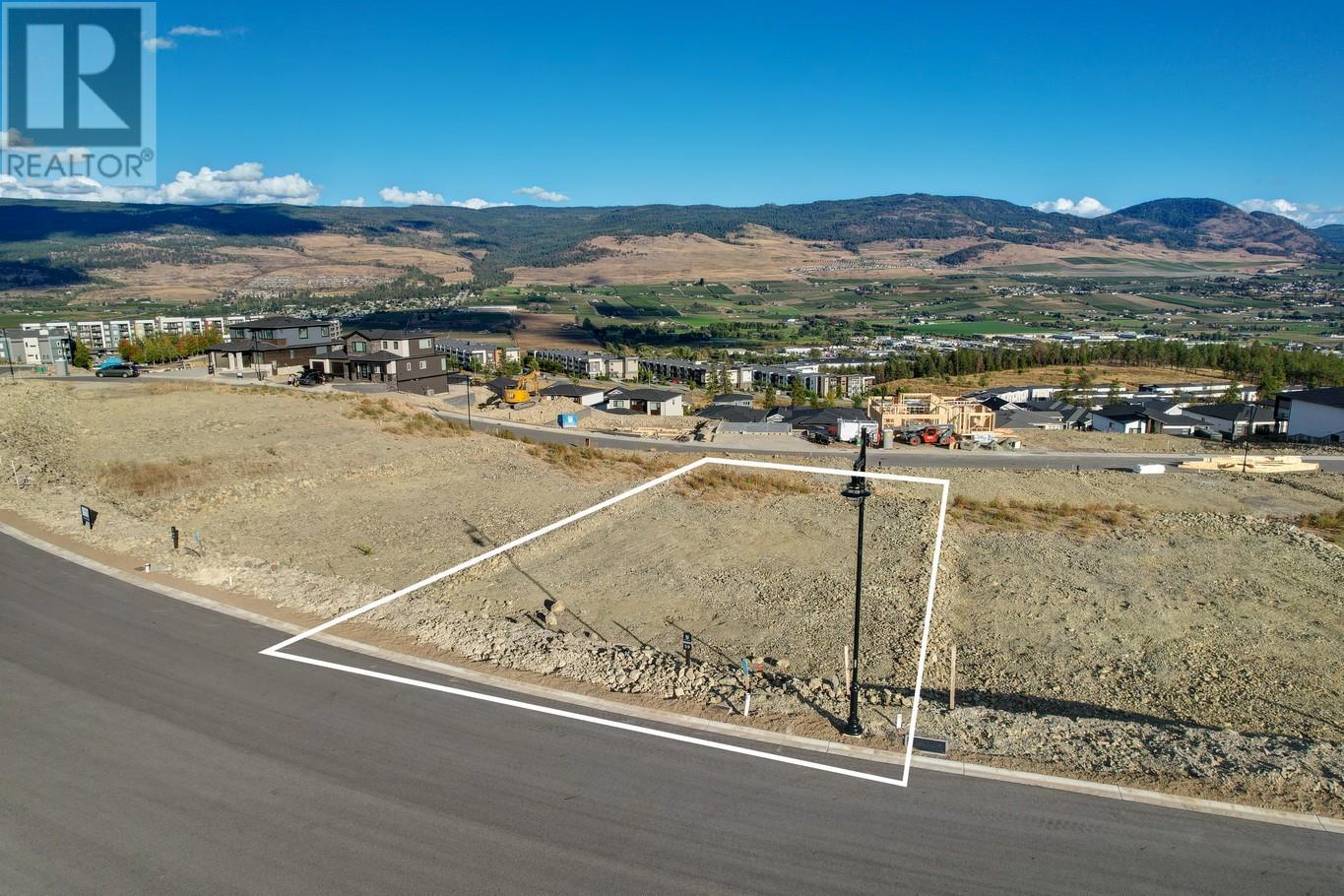 Photo 2 of 719 Kingswood Terrace Lot 59, Kelowna BC