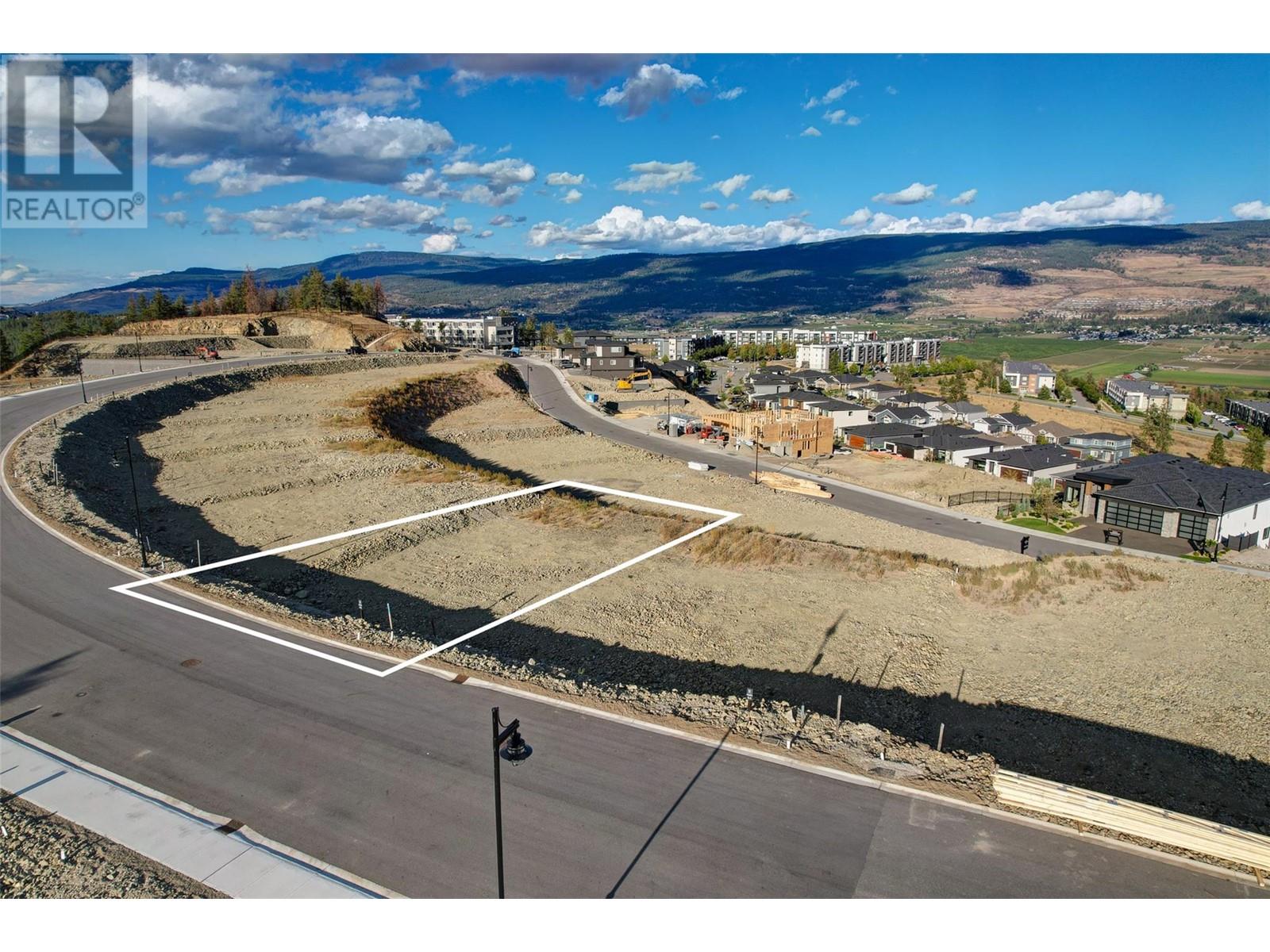 Photo 2 of 687 Kingswood Terrace Lot 63, Kelowna BC