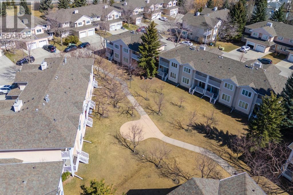 Single Family House for Sale in   Sandarac Drive NW Sandstone Valley Calgary 