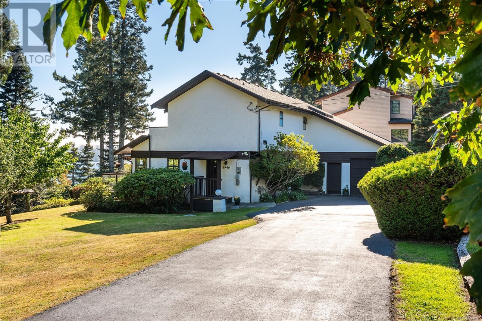 Photo 3 of 1946 Murray Rd, Sooke BC