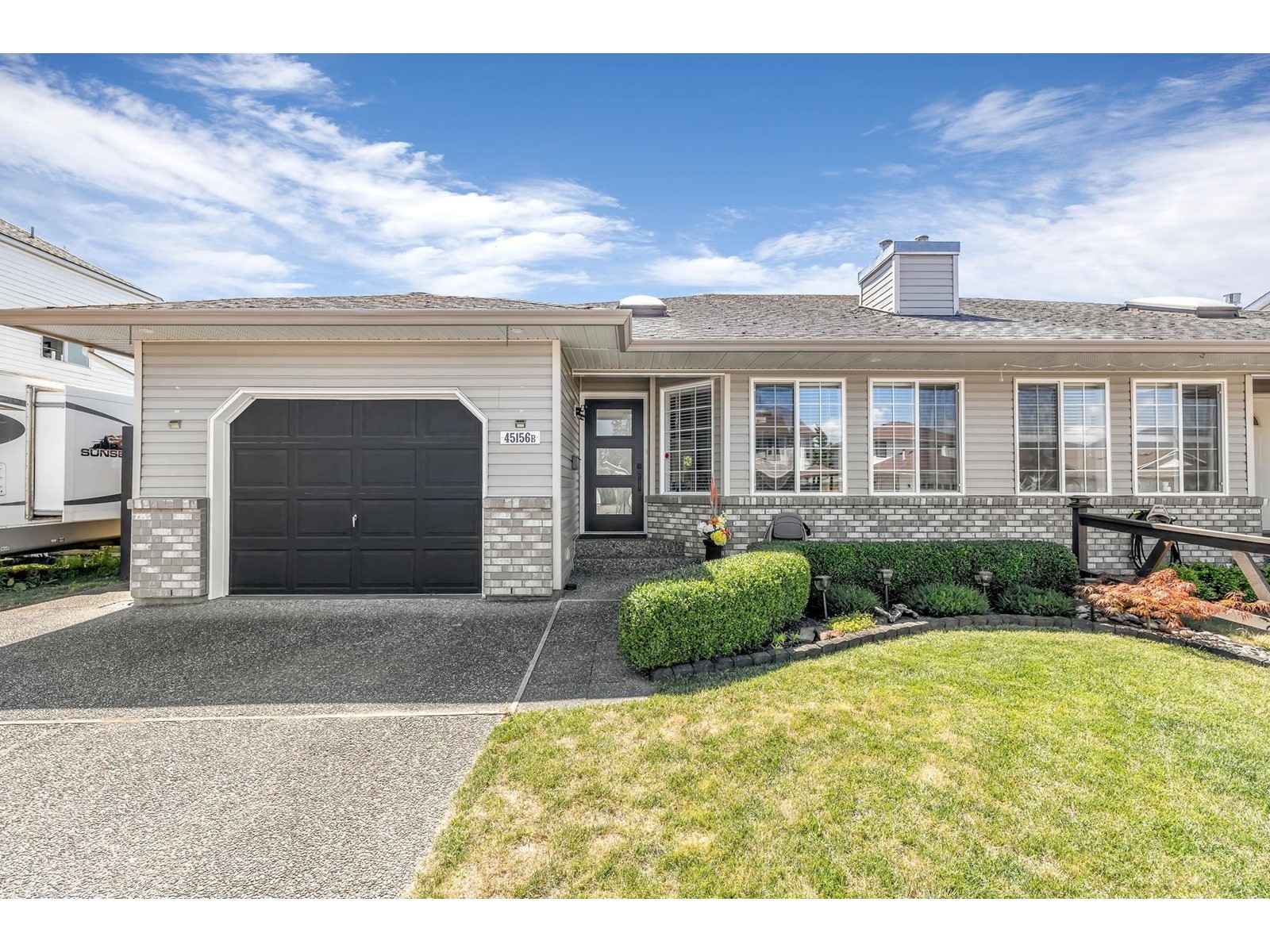 2 45156 CUMBERLAND AVENUE, Sardis South, Chilliwack