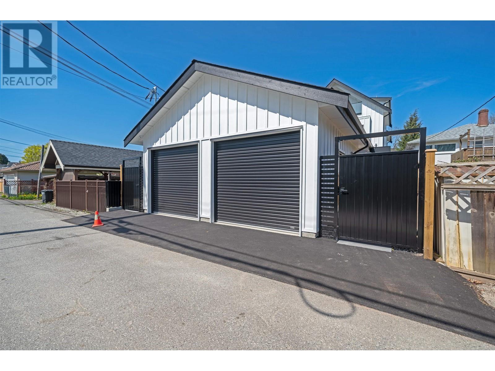 1 878 E 37TH AVENUE, Vancouver real estate listing R2992194