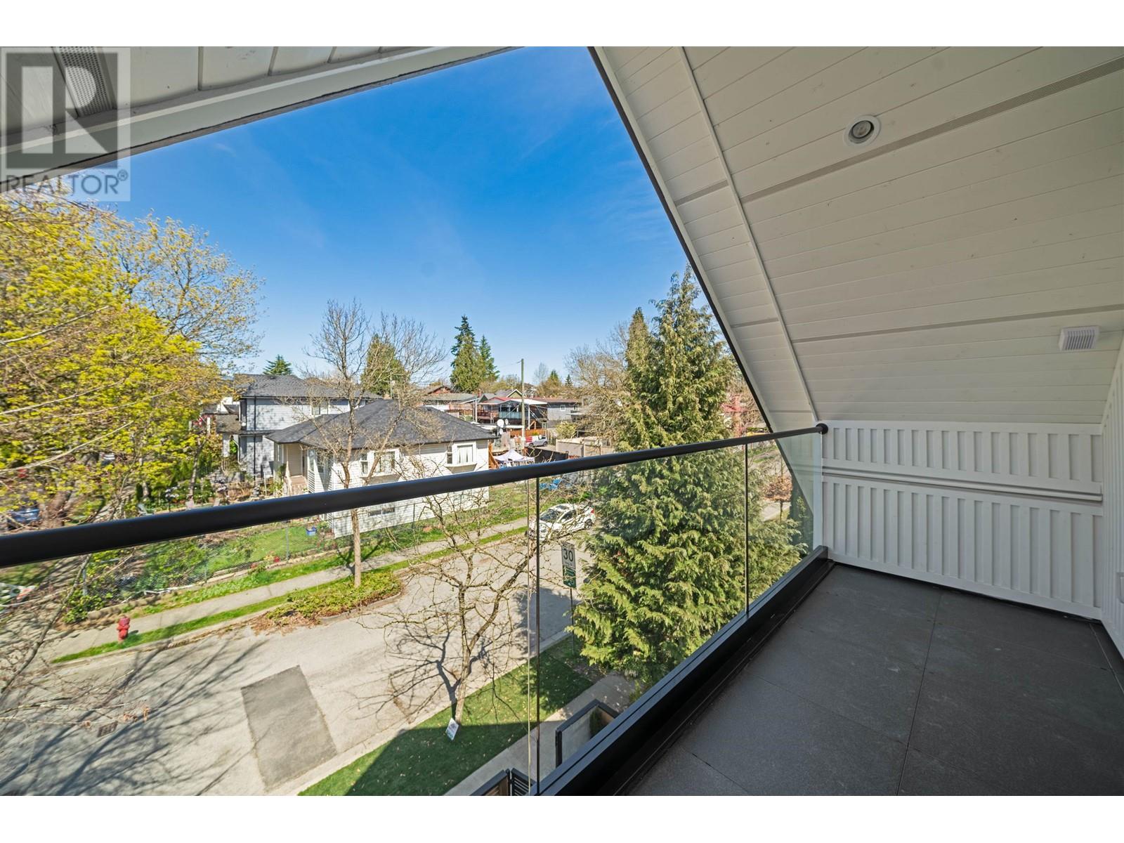 1 878 E 37TH AVENUE, Vancouver real estate listing R2992194