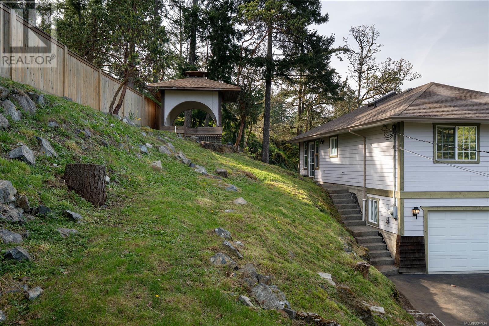  2610 Selwyn Road, Langford
