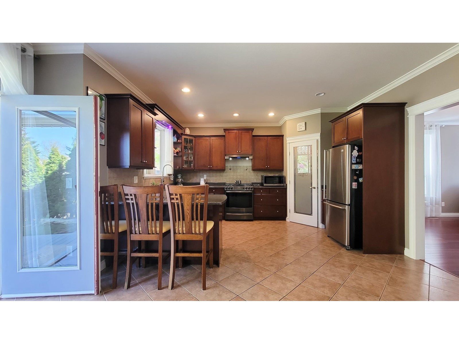30 33925 ARAKI COURT, Mission