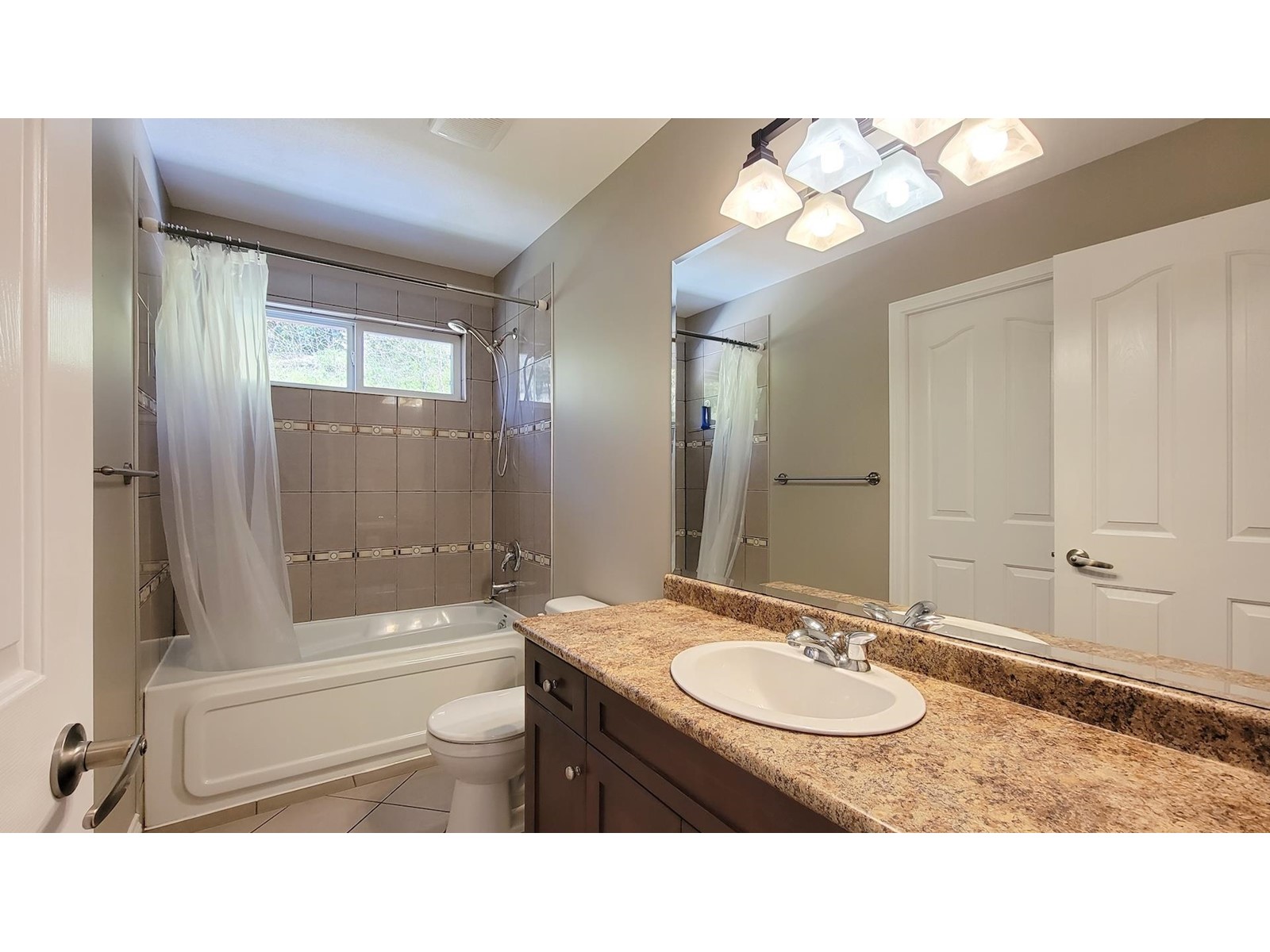 30 33925 ARAKI COURT, Mission