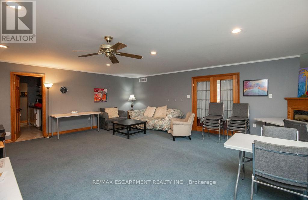 Photo 46 of 144 Wilson Street E, Hamilton ON