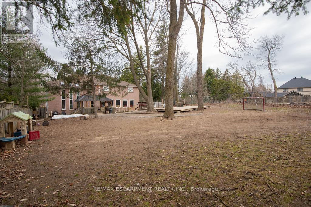 Photo 5 of 144 Wilson Street E, Hamilton ON