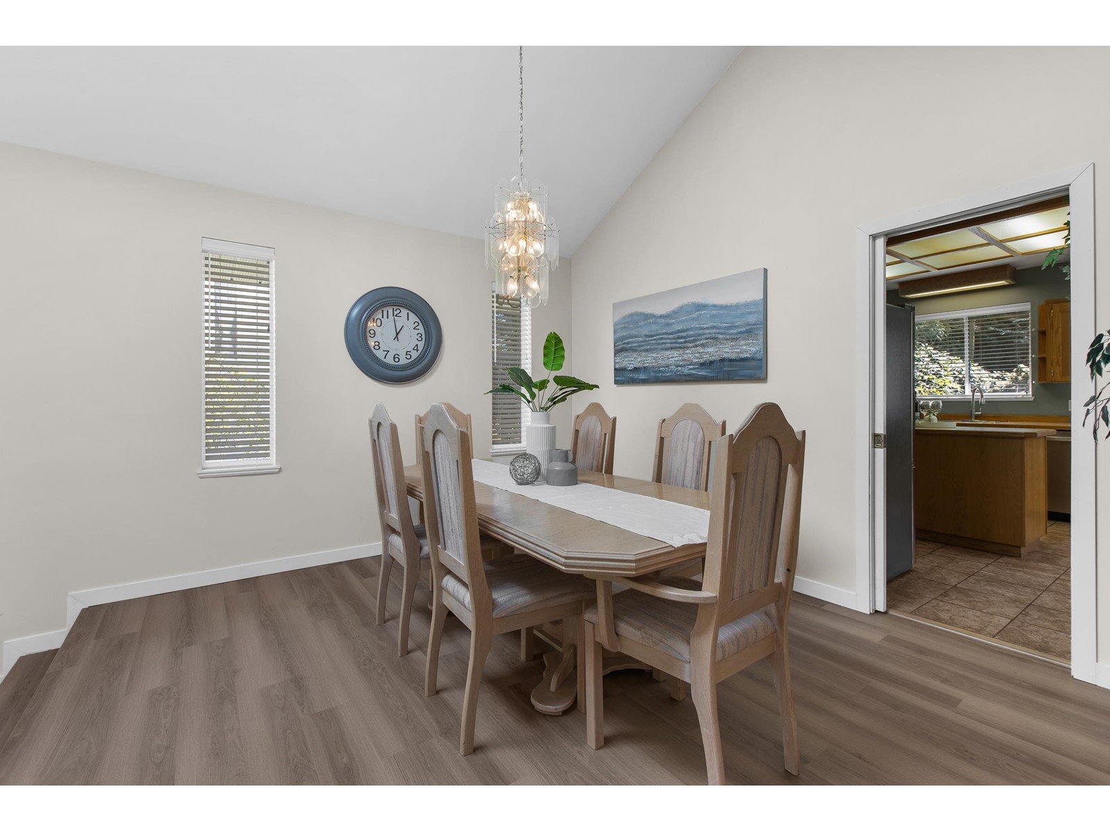 Photo 11 of 13396 61 Avenue, Surrey BC