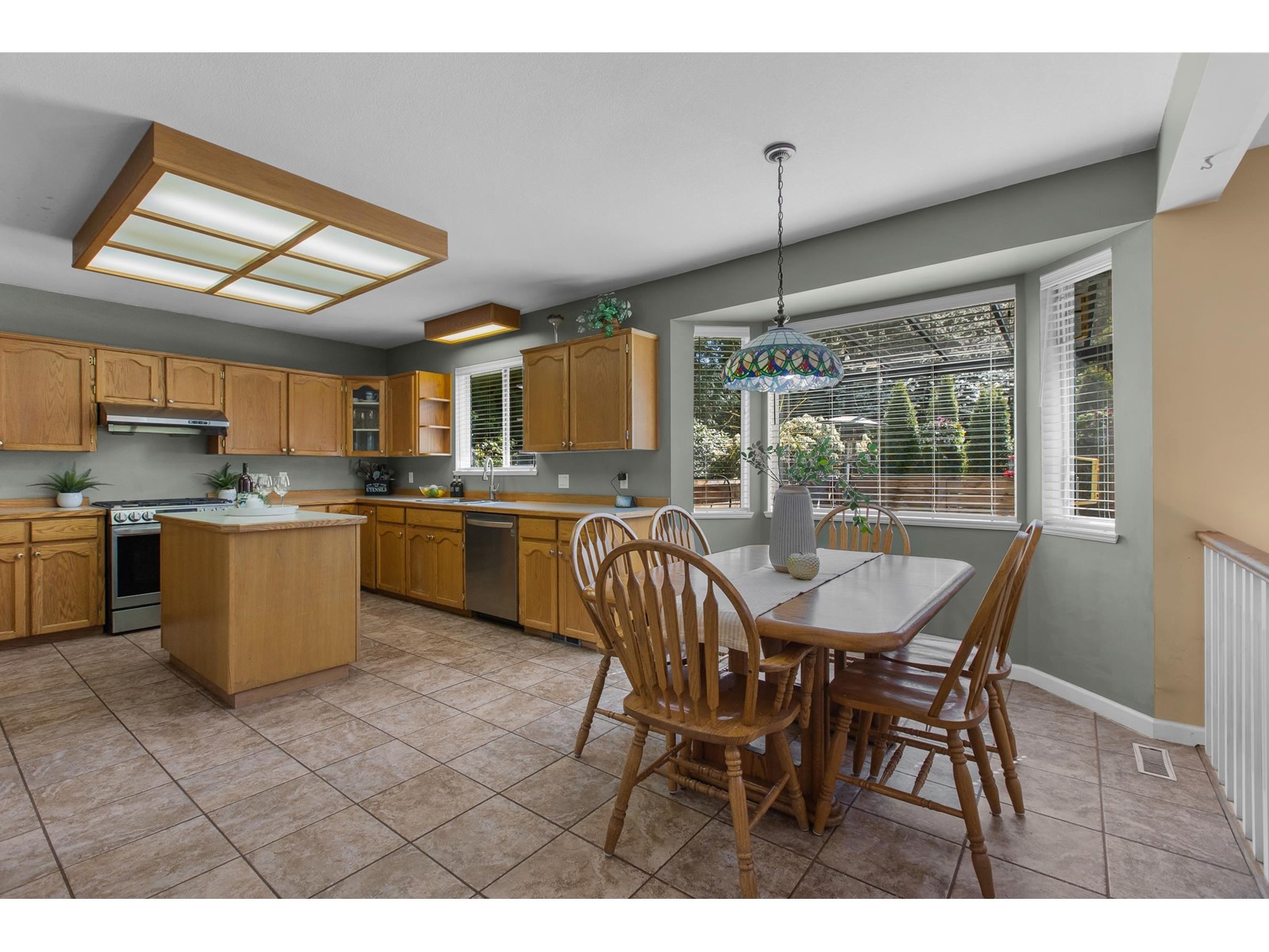 Photo 16 of 13396 61 Avenue, Surrey BC