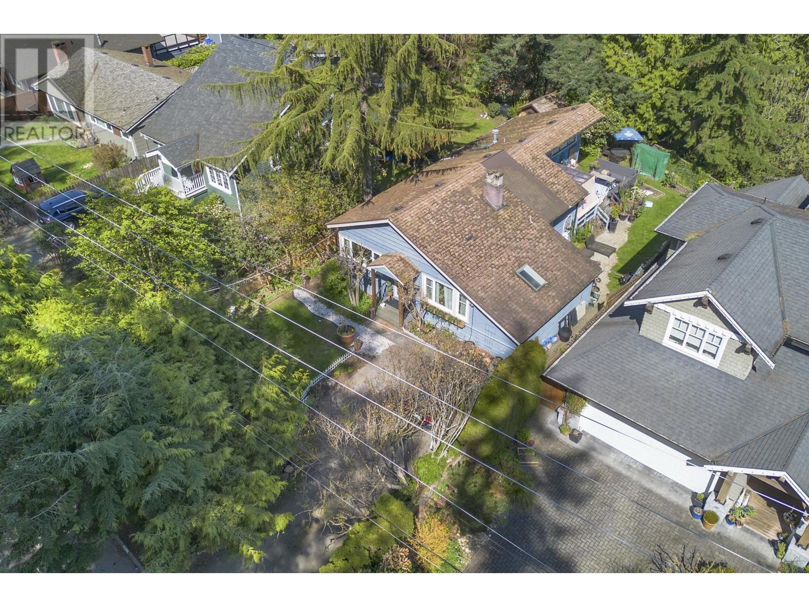 1232 W 21ST STREET, North Vancouver real estate listing R2992283