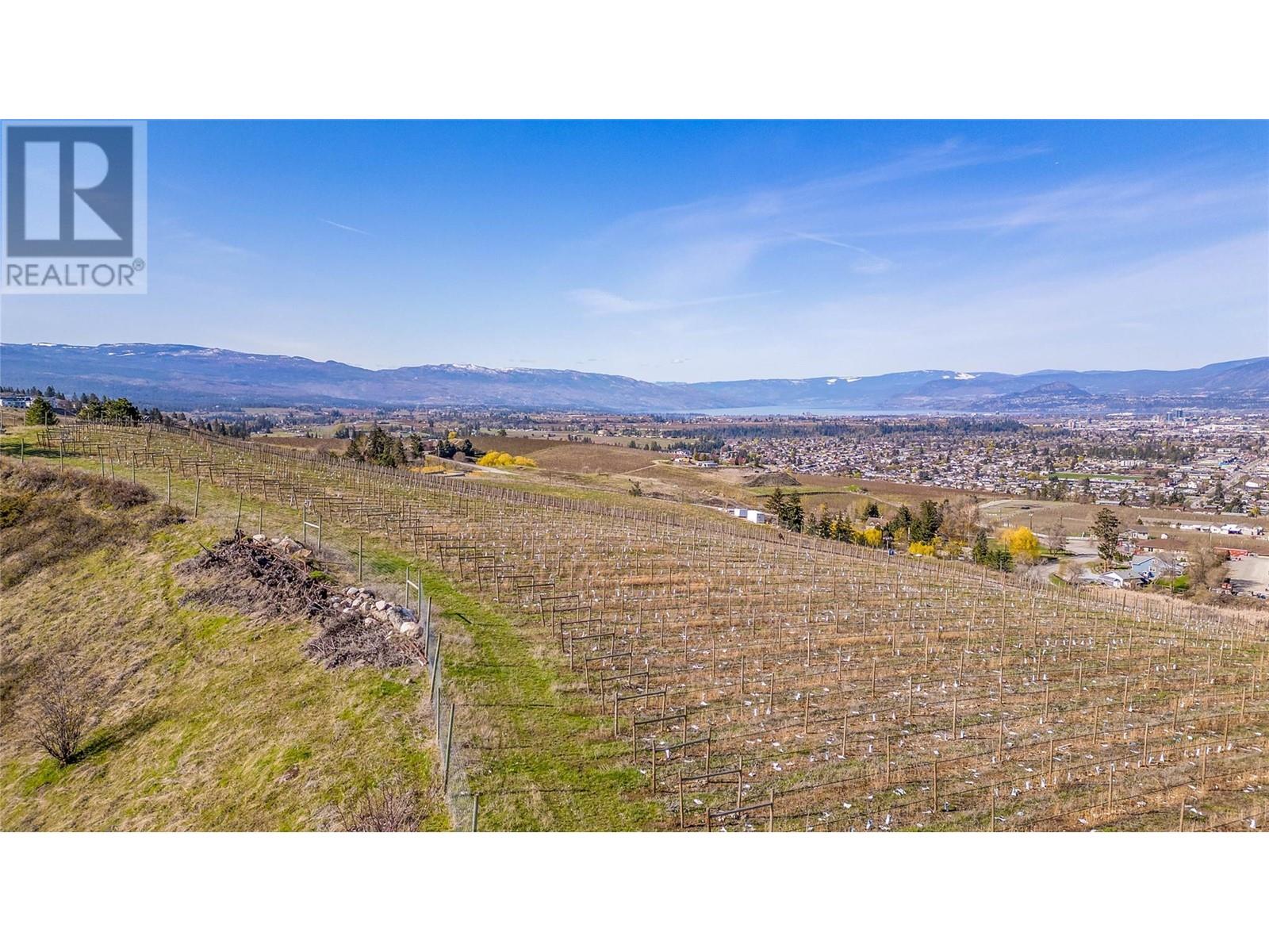  1271 Mckenzie Road, Kelowna