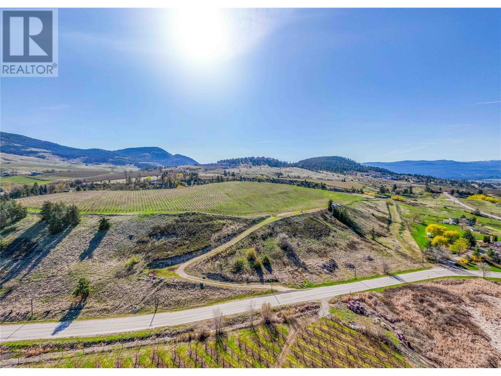  1271 Mckenzie Road, Kelowna
