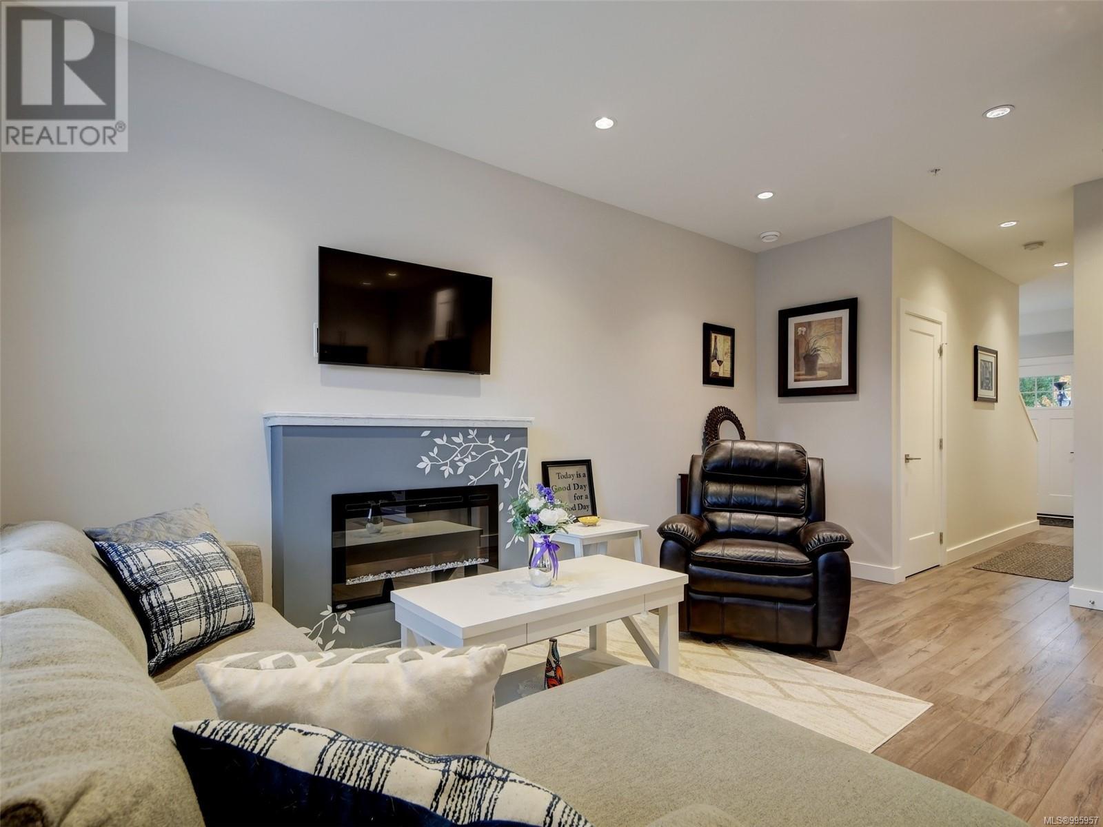 Photo 12 of 101 6717 Ayre Rd, Sooke BC