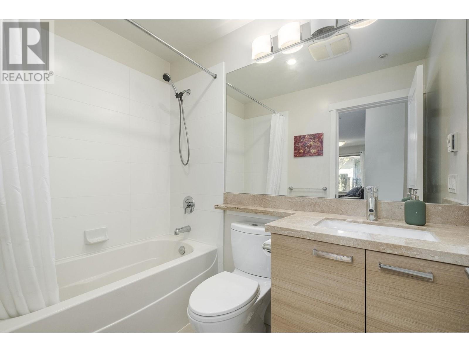 121 9399 ODLIN ROAD, Richmond real estate listing R2992373