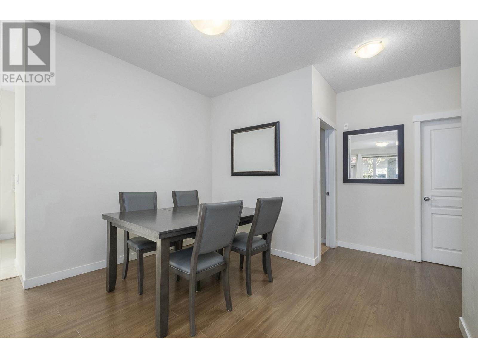 121 9399 ODLIN ROAD, Richmond real estate listing R2992373