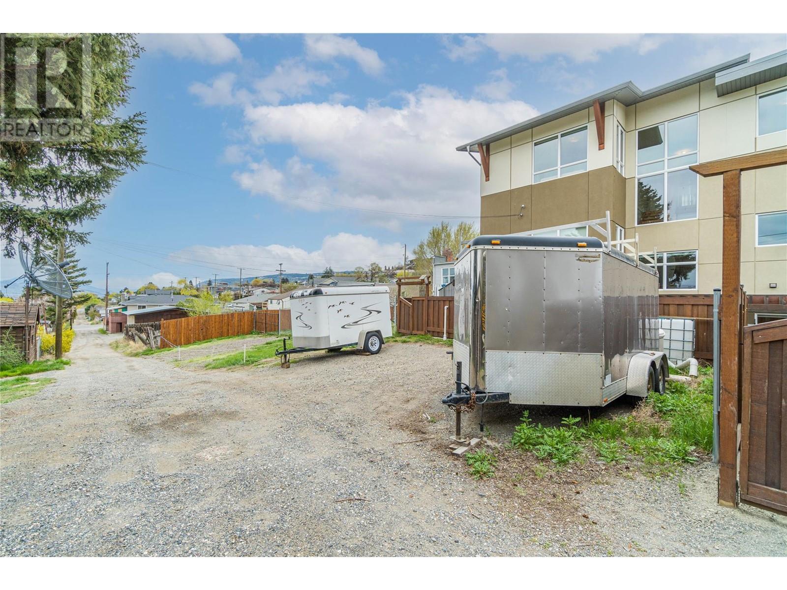 Photo 23 of 772 Battle Street W, Kamloops BC