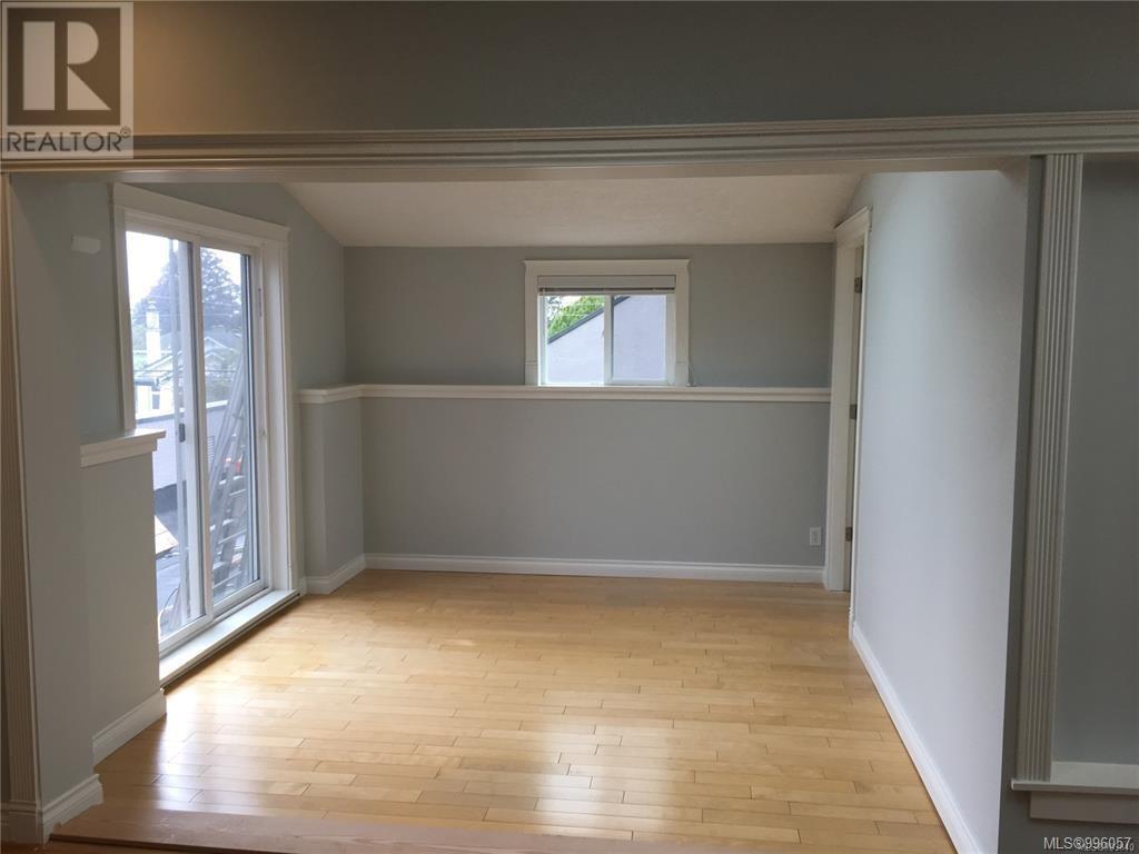 3185 Quadra St, Victoria