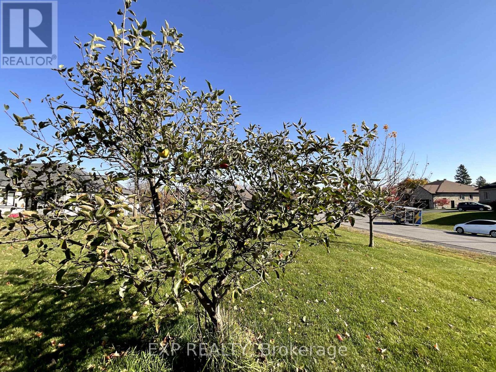 Photo 14 of 26 Penny Lane, South Stormont ON