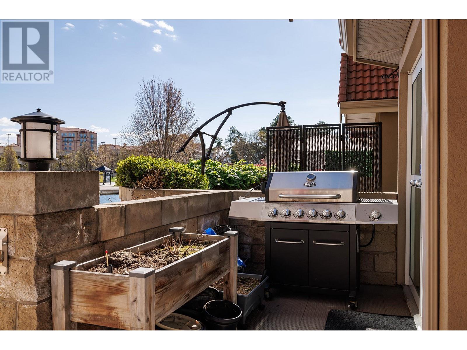 113 1156 Sunset Drive, Kelowna