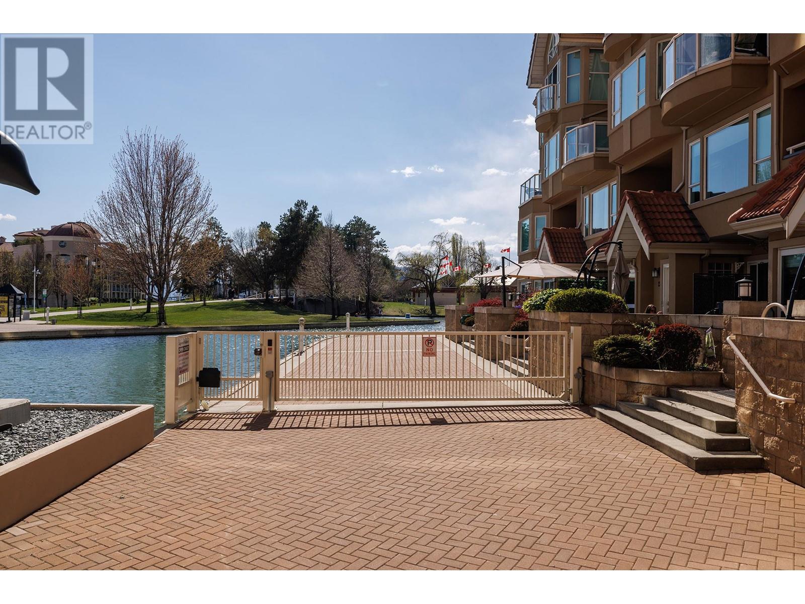 113 1156 Sunset Drive, Kelowna