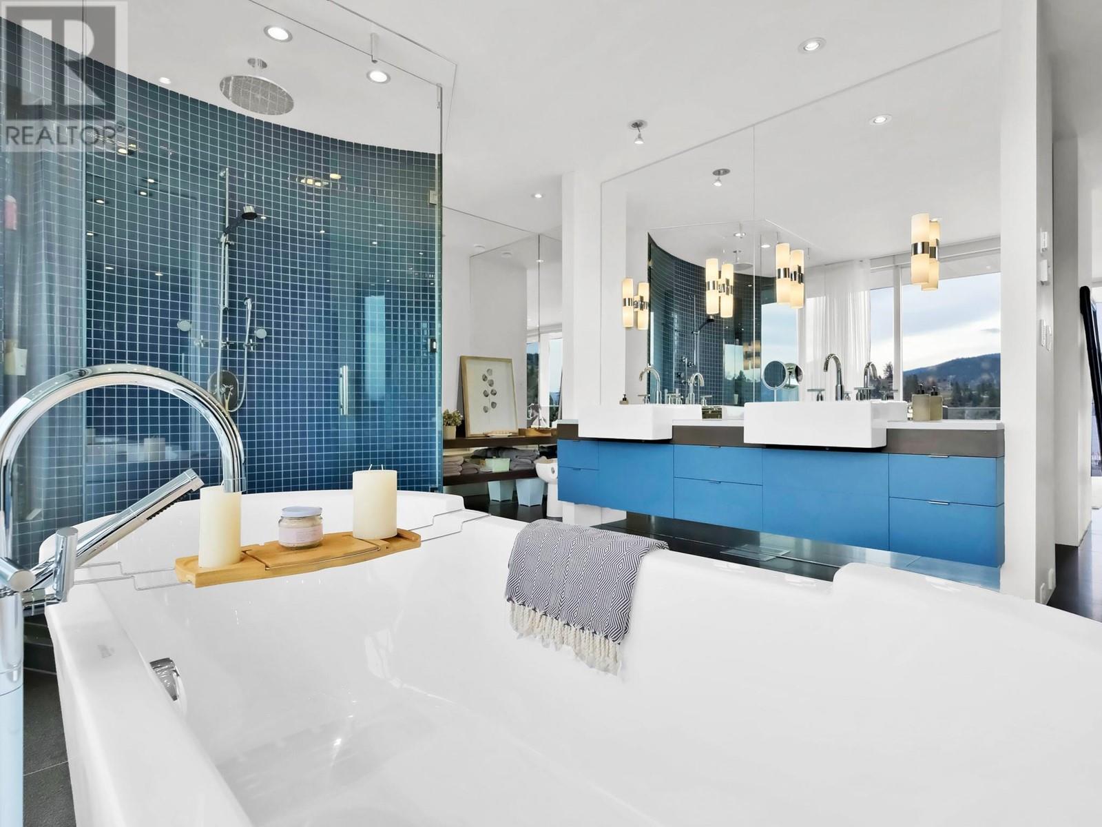 2550 Landry Crescent, Summerland