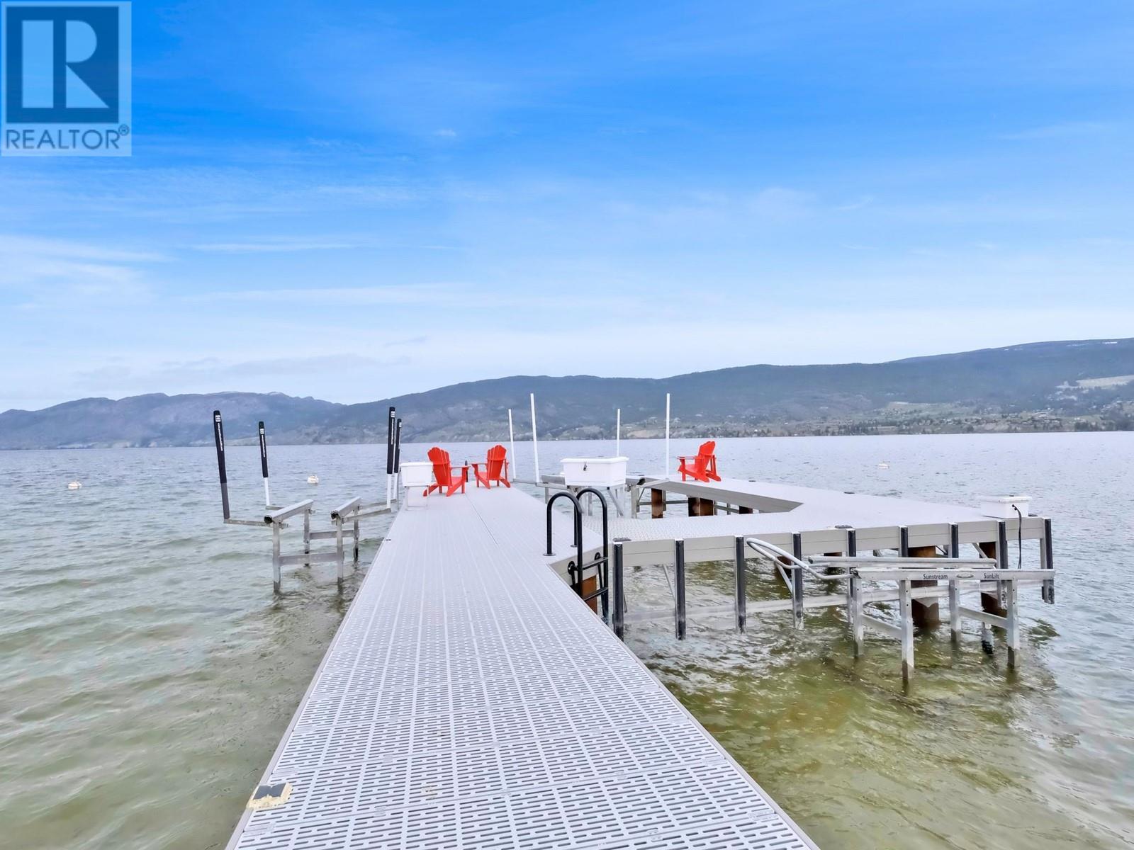2550 Landry Crescent, Summerland