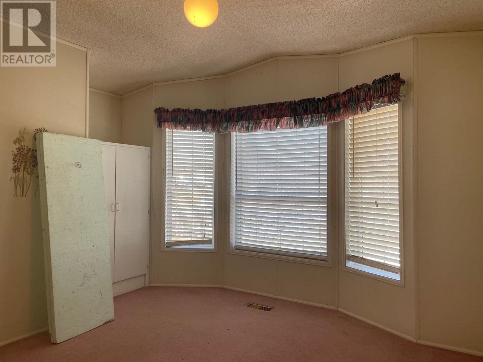 4707 49 AVENUE, Fort Nelson