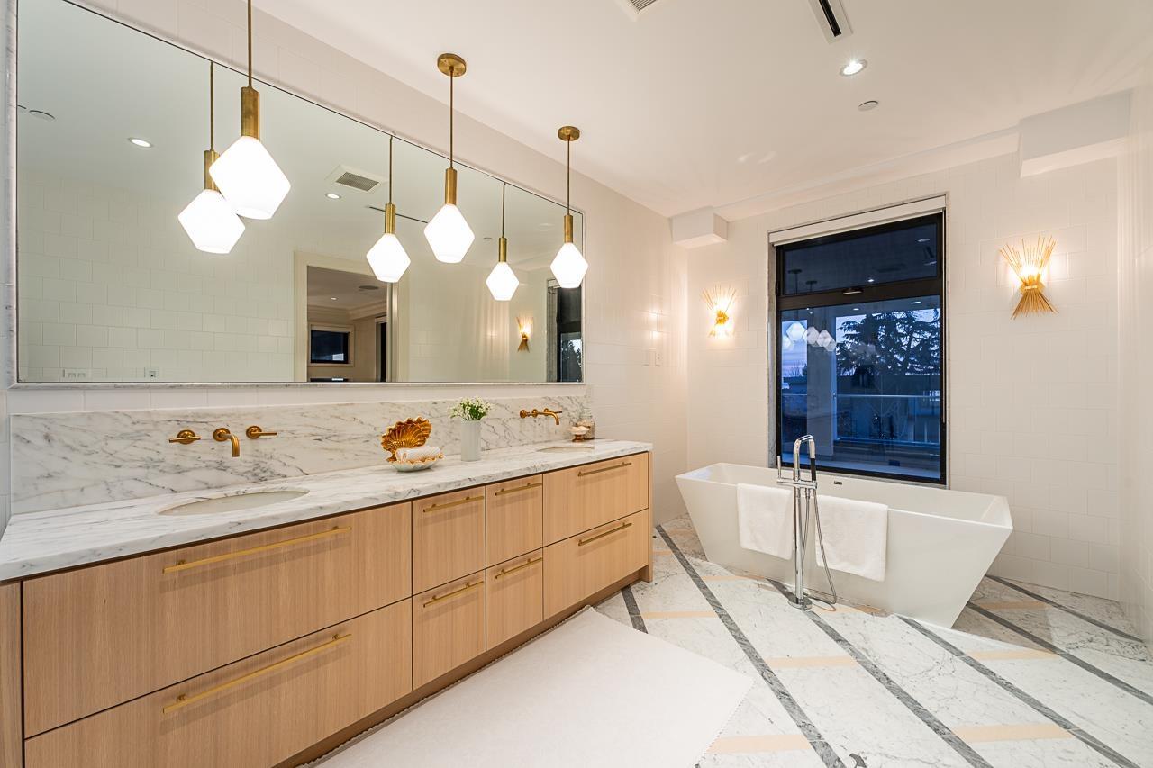 14448 BLACKBURN CRESCENT, White Rock
