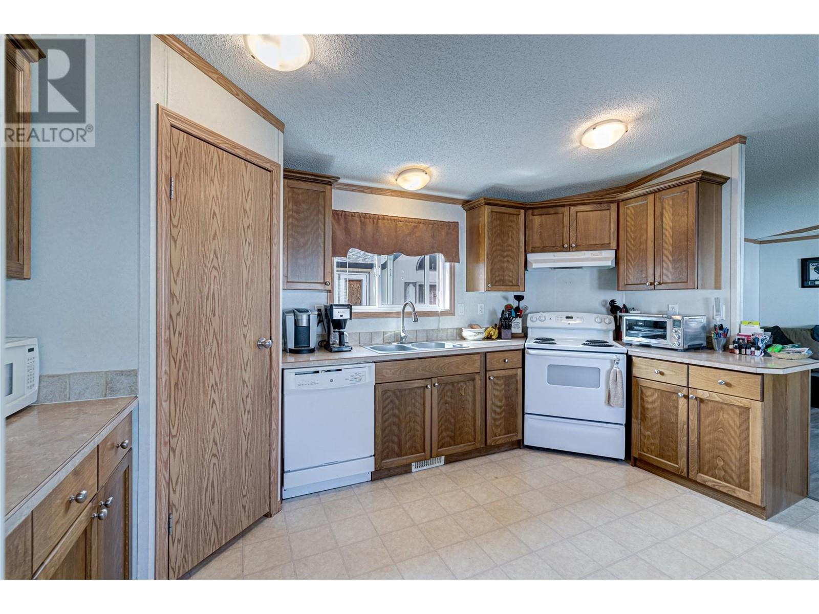 100 Aspen Drive Unit# 123, Sparwood