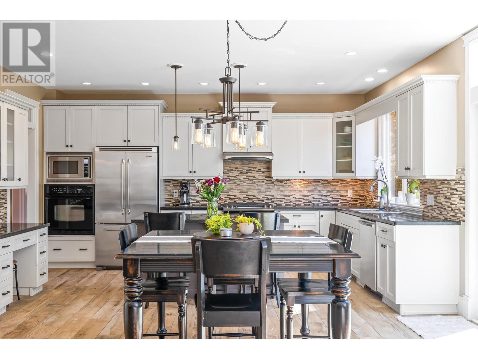 1048 SUGAR MOUNTAIN WAY, Anmore real estate listing R2992425