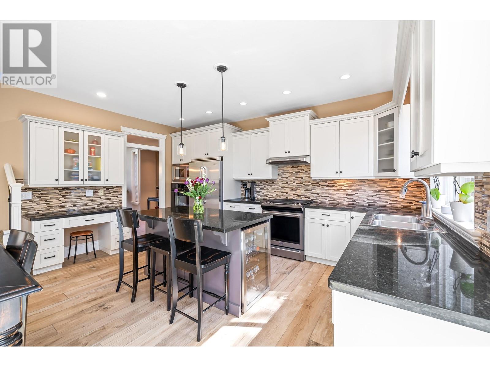 1048 SUGAR MOUNTAIN WAY, Anmore real estate listing R2992425