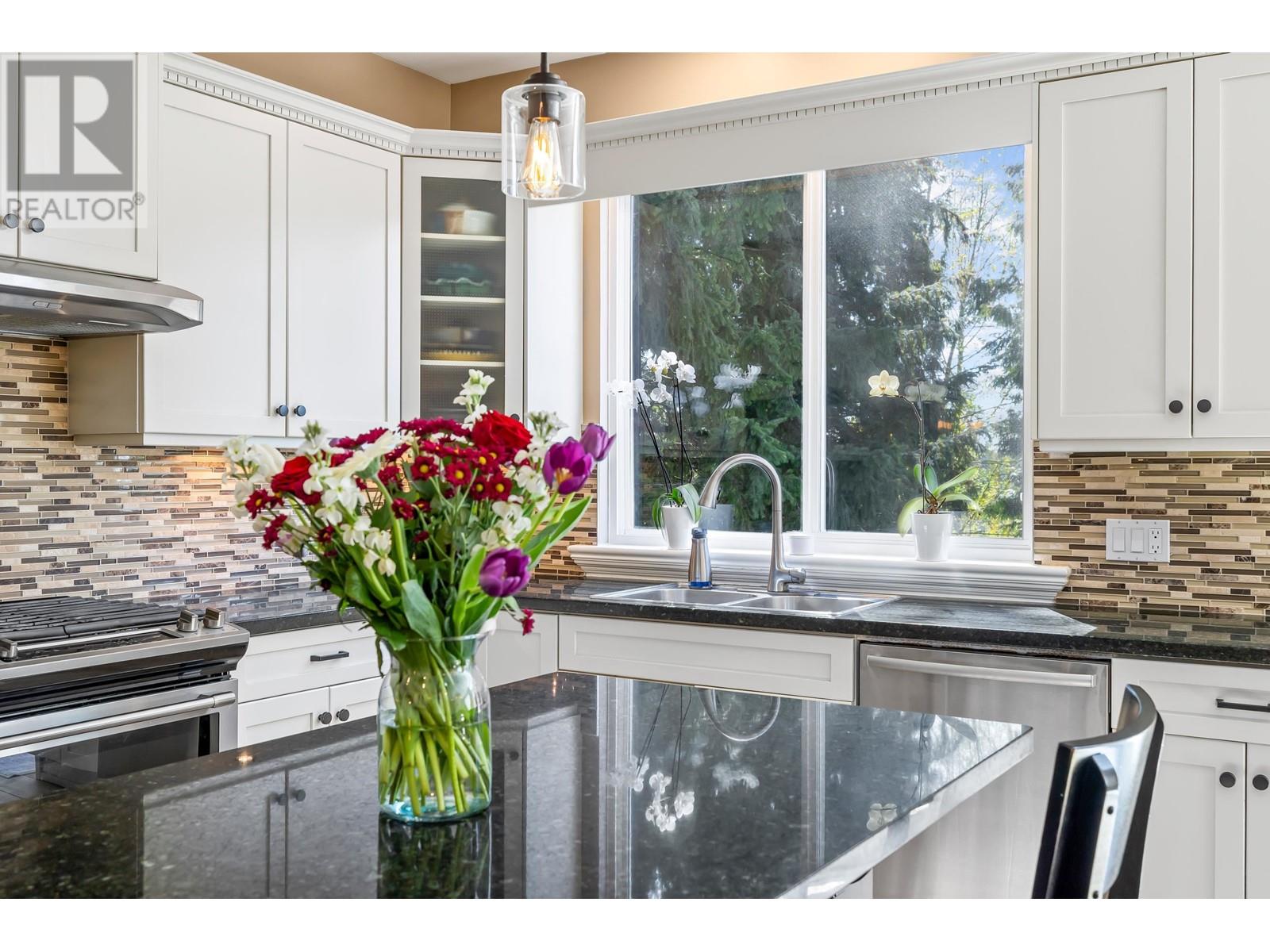 1048 SUGAR MOUNTAIN WAY, Anmore real estate listing R2992425
