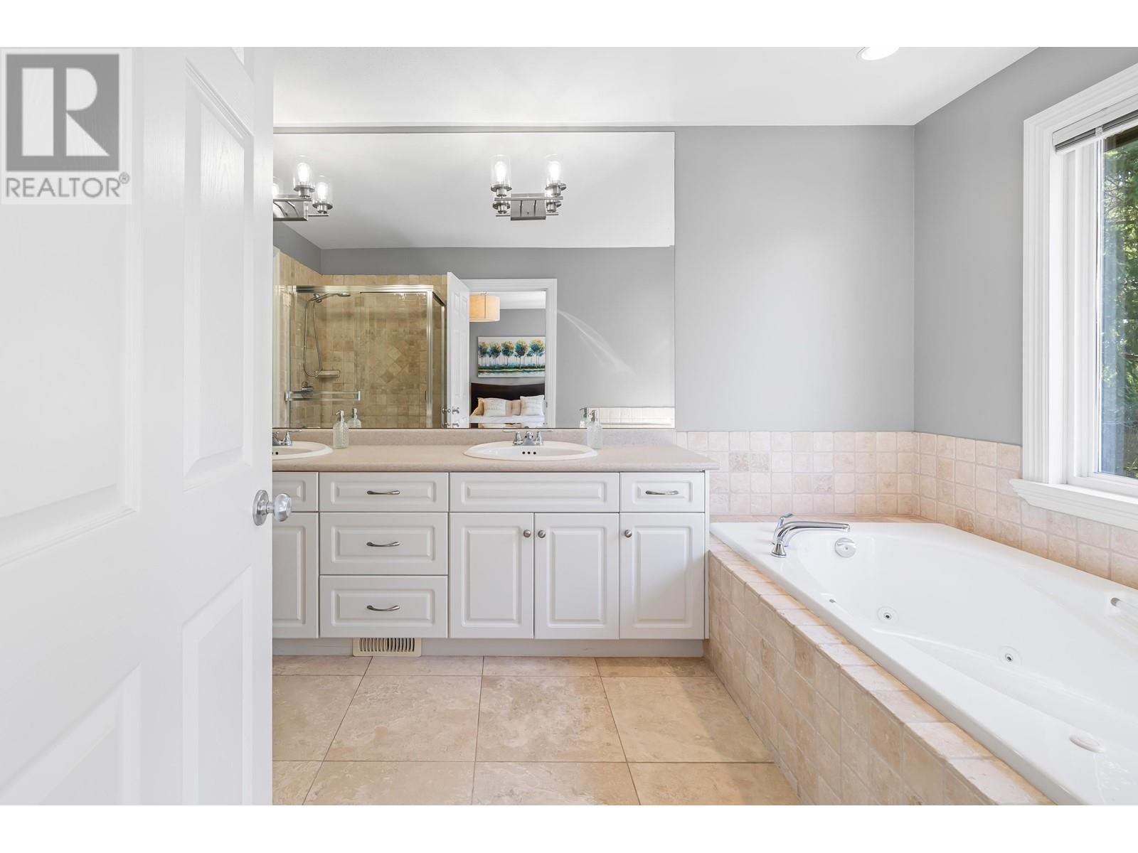 1048 SUGAR MOUNTAIN WAY, Anmore real estate listing R2992425