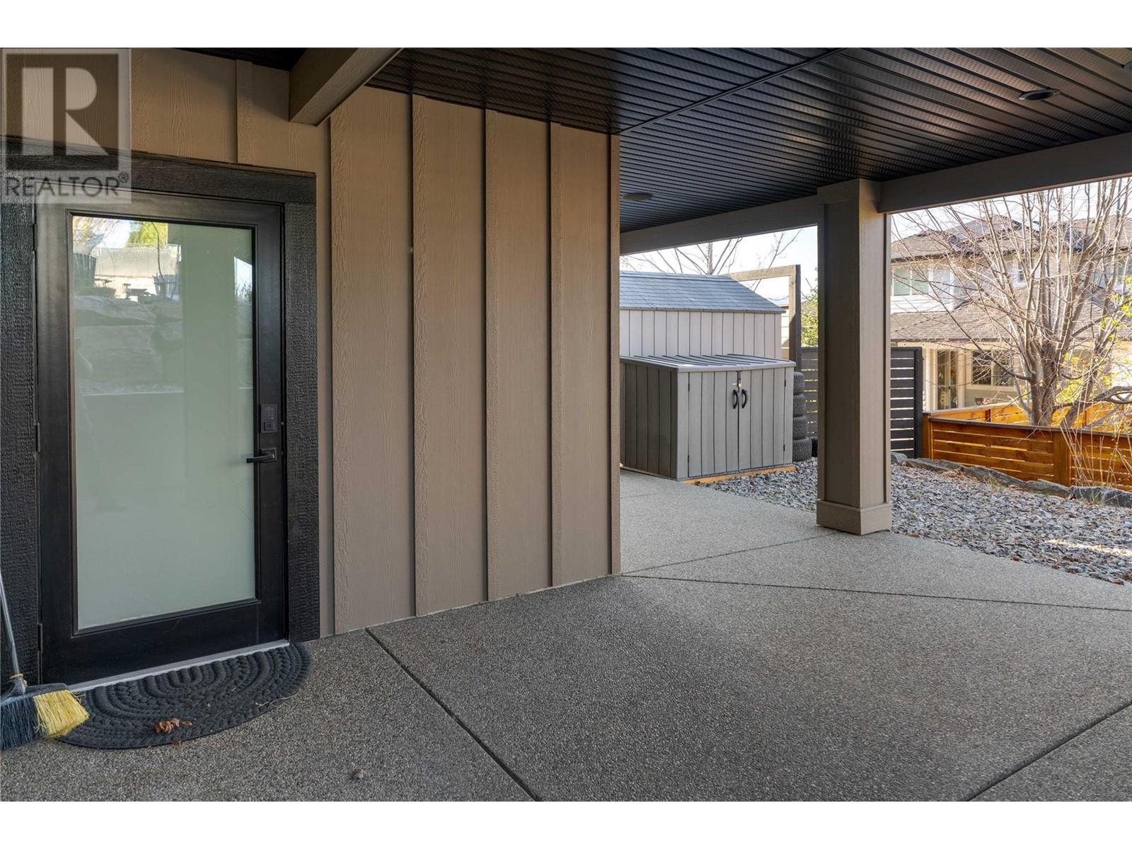  460 Rockview Lane, Kelowna