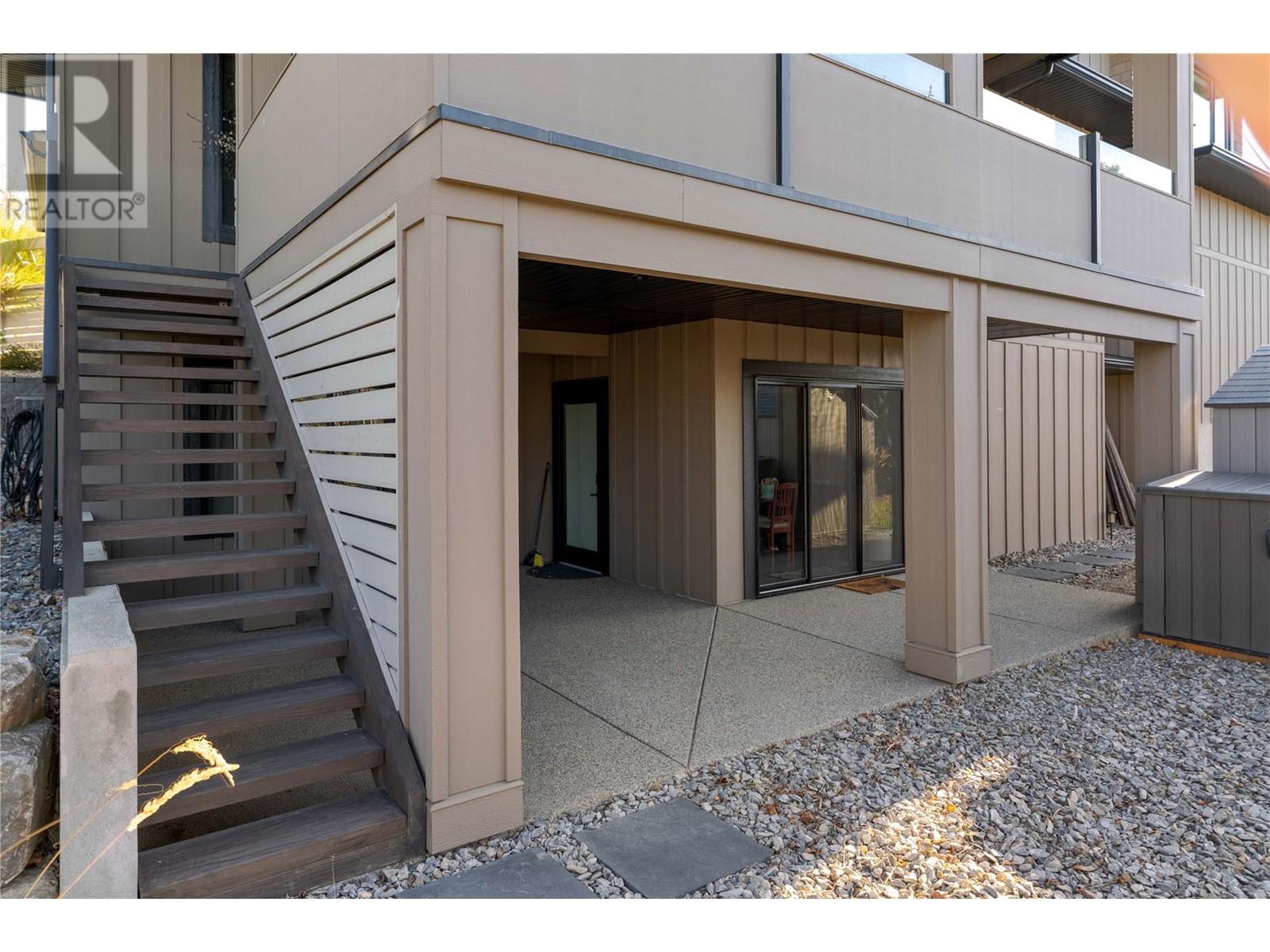  460 Rockview Lane, Kelowna