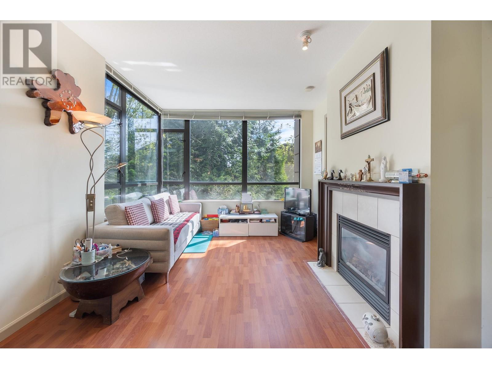 Photo 22 of 307 7388 Sandborne Avenue, Burnaby BC