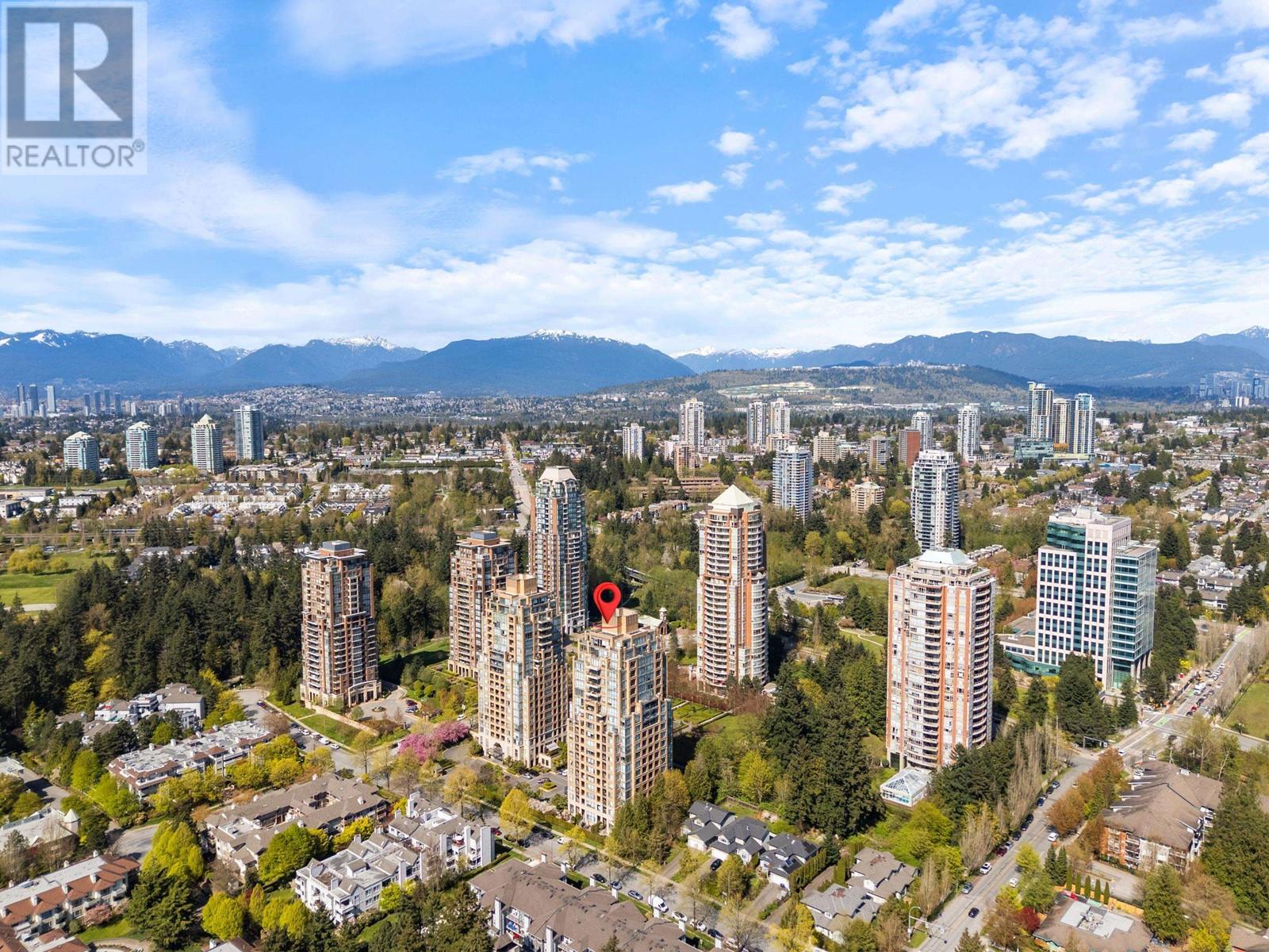 Photo 7 of 307 7388 Sandborne Avenue, Burnaby BC