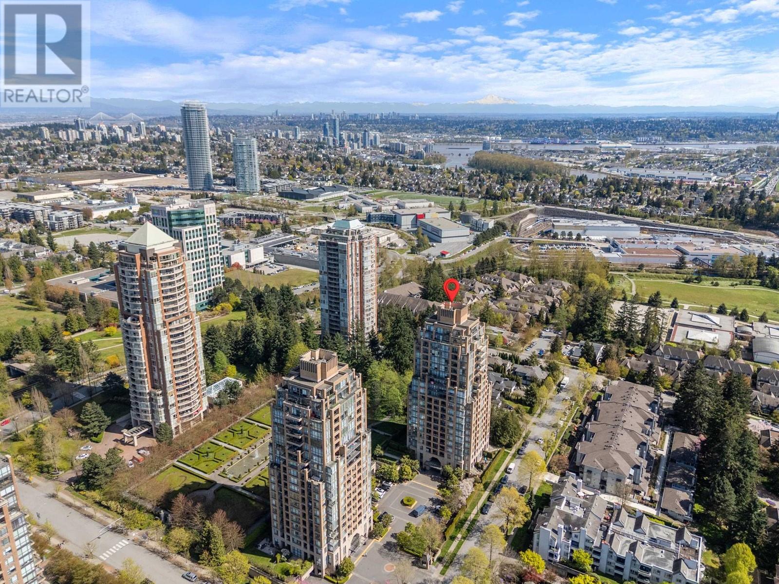 Photo 8 of 307 7388 Sandborne Avenue, Burnaby BC