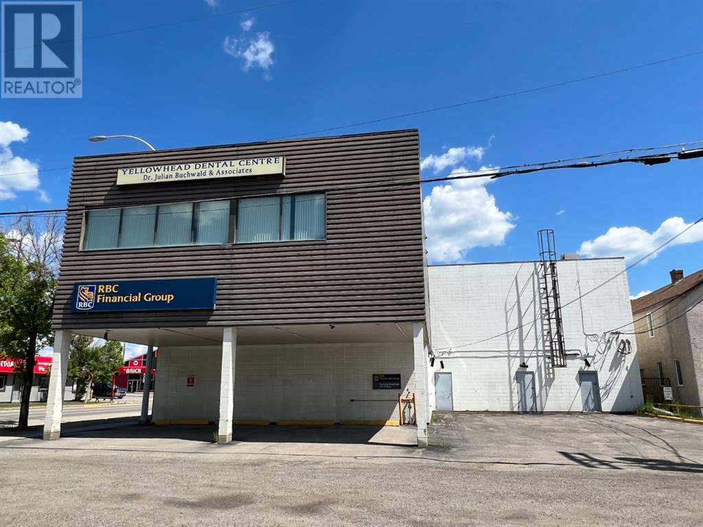 Photo 3 of 124 50 Street, Edson AB
