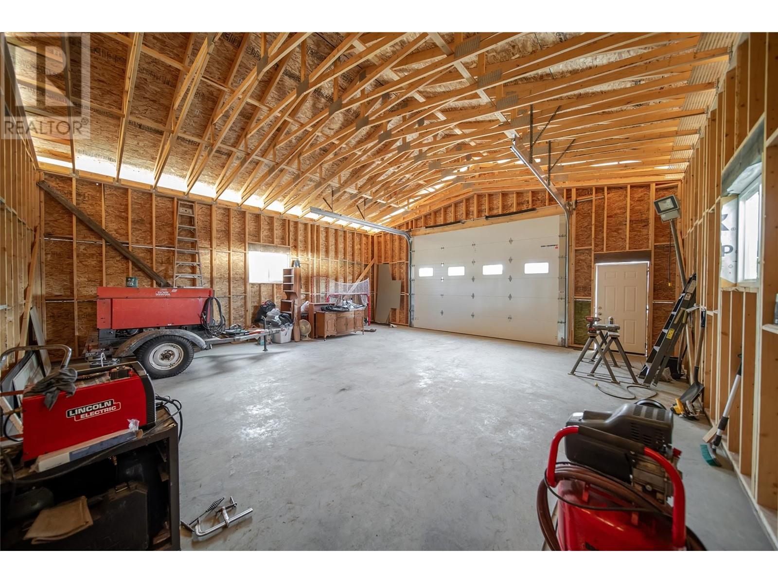 Photo 10 of 505 Chief David Road, Baynes Lake BC