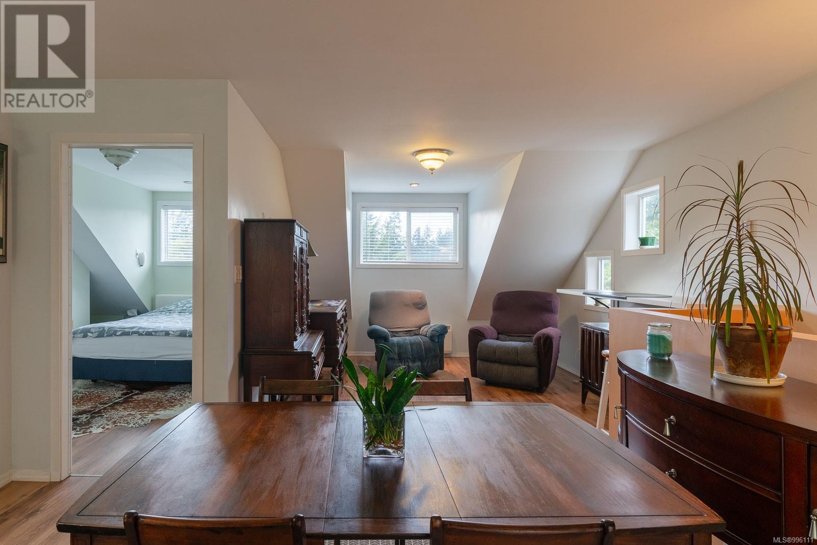 5833 Grandview Rd, Port Alberni