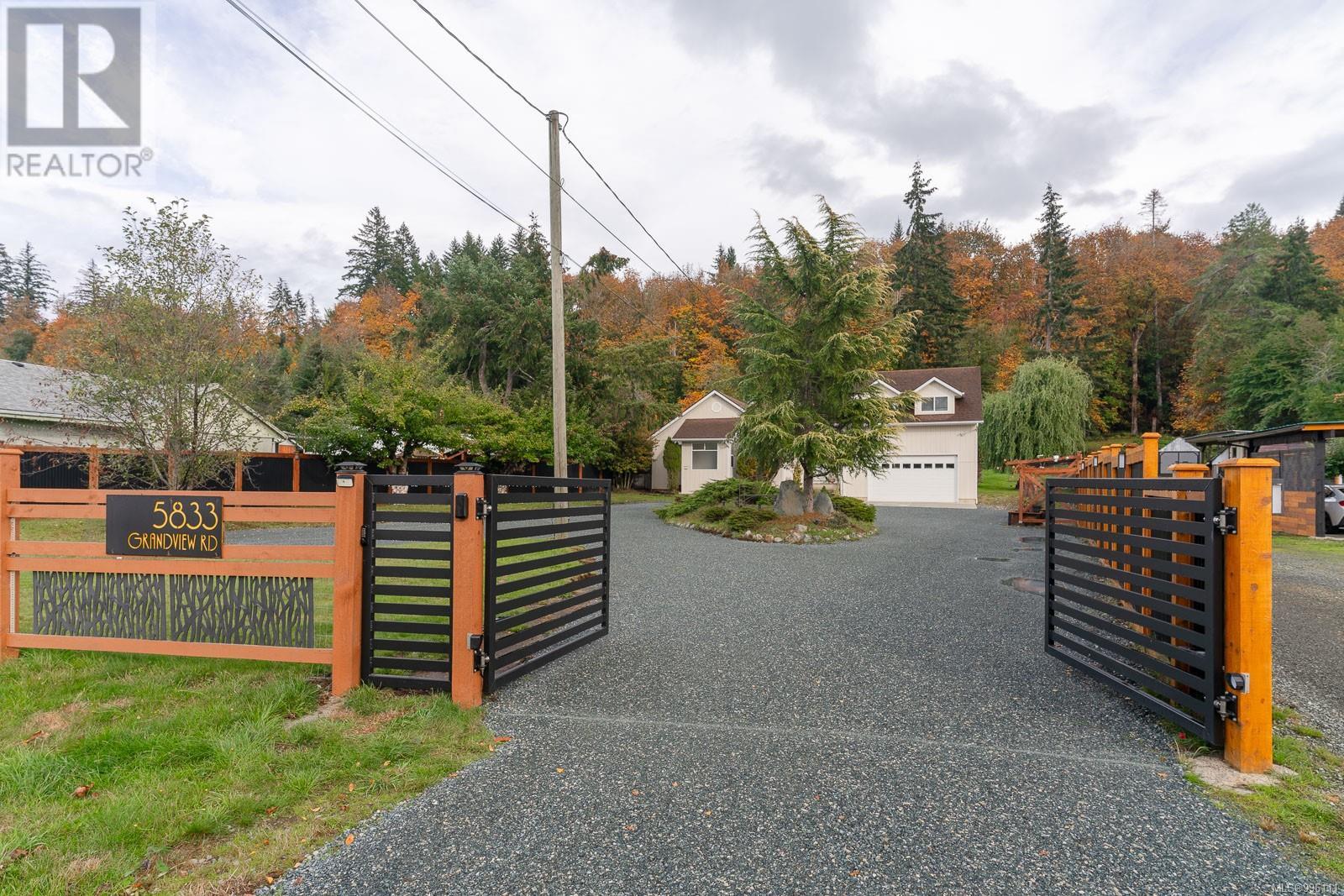 5833 Grandview Rd, Port Alberni