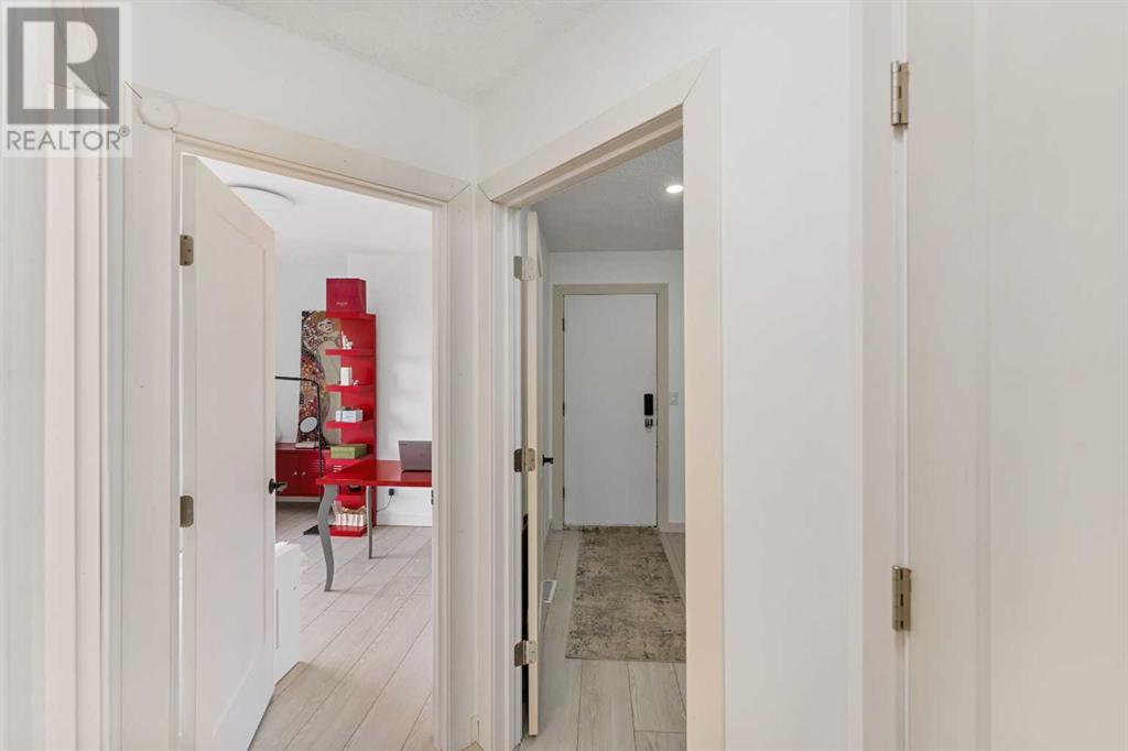 Single Family House 3 Level for Sale in  Woodford Place SW Woodbine Calgary 