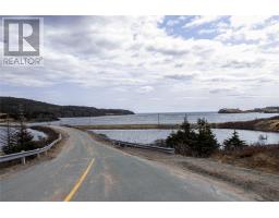12 World Pond Road thumbnail 18