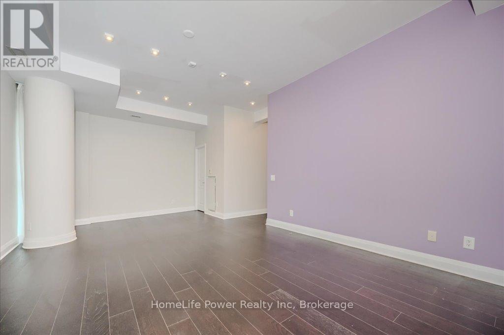 #2001 1 HURONTARIO STREET - 24
