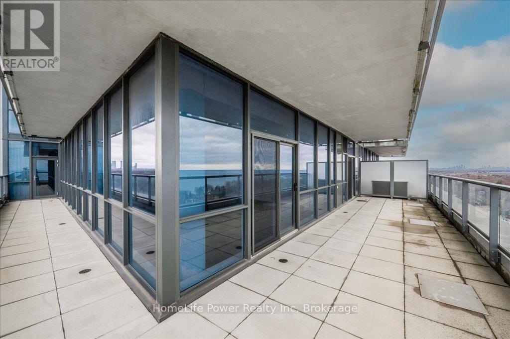 #2001 1 HURONTARIO STREET - 37