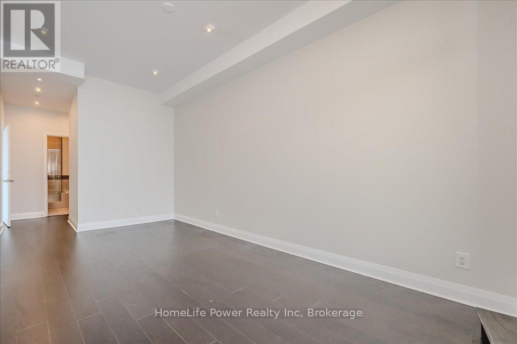 #2001 1 HURONTARIO STREET - 29